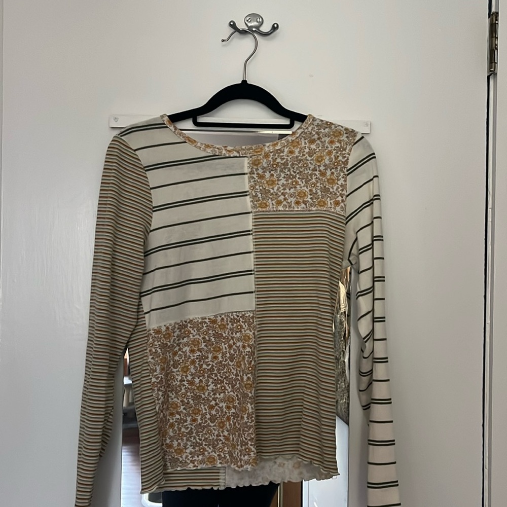 American Eagle long sleeve tee